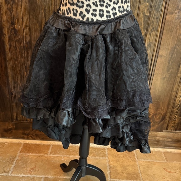 Dresses & Skirts - Chic Black Ruffled skirt - shorten the front longer in the back